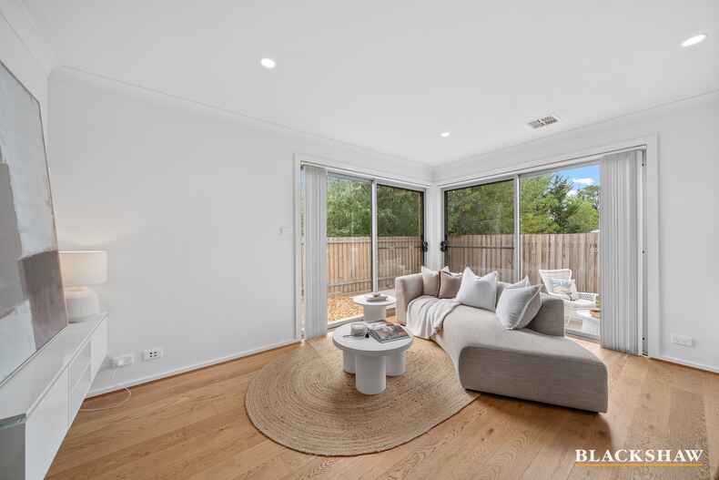 1/27 Yass Road Queanbeyan East