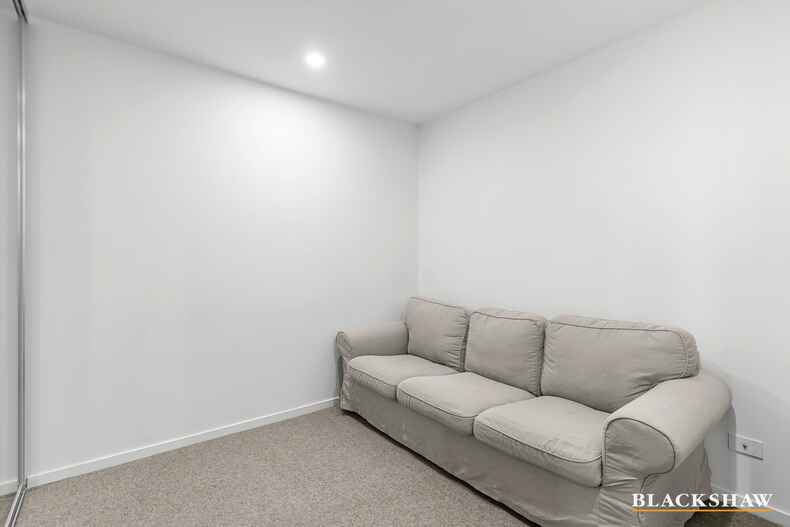 141/11 Irving Street Phillip 141/11 Irving Street Phillip