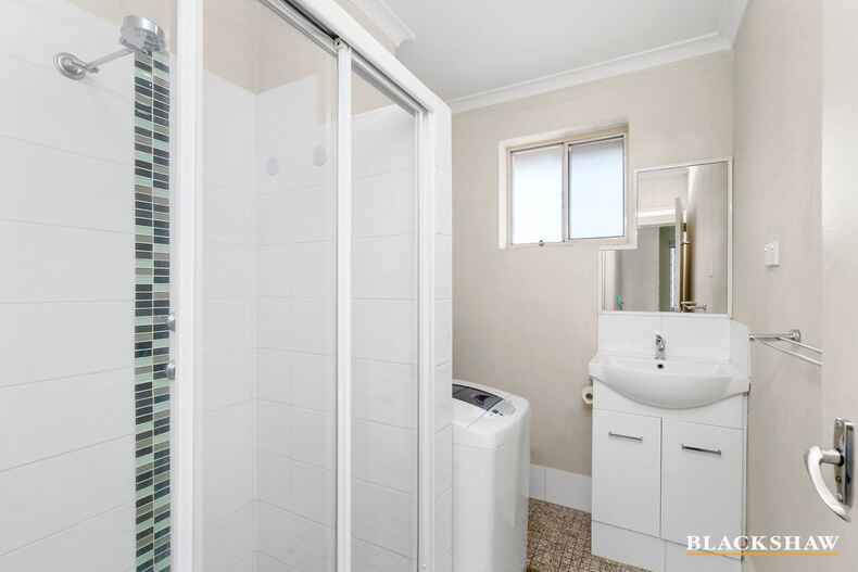 10/25 Macquoid Street Queanbeyan