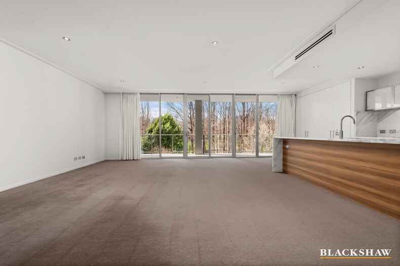 76/15 Coranderrk Street City