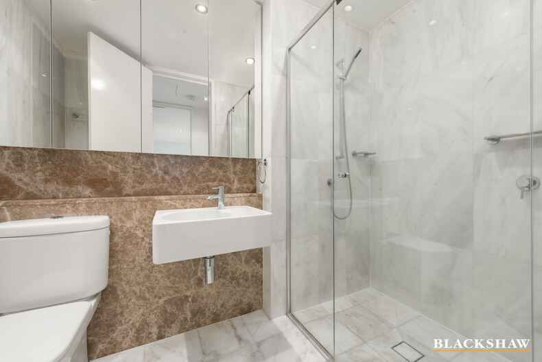 76/15 Coranderrk Street City