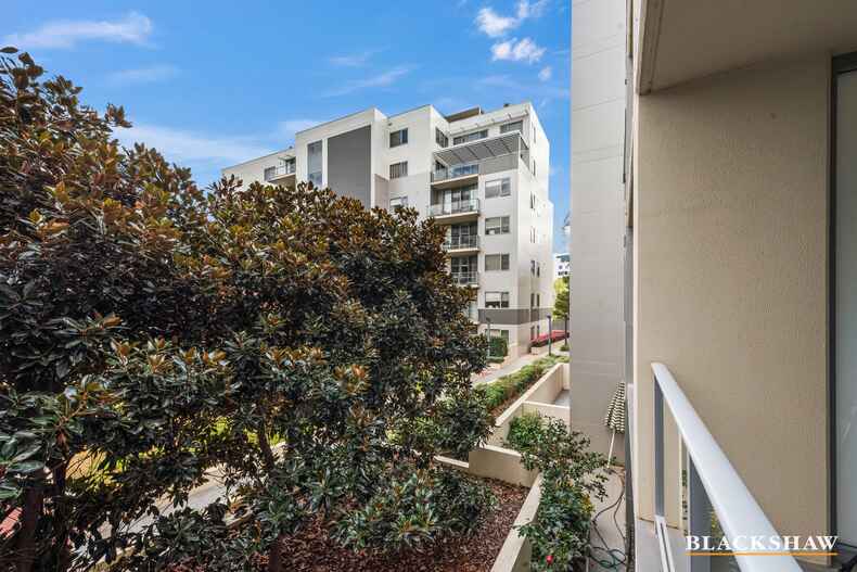 76/15 Coranderrk Street City