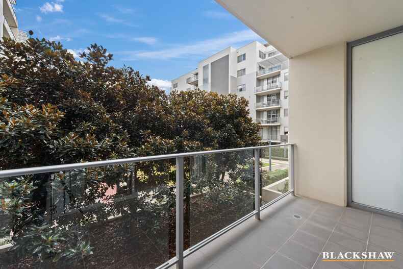 76/15 Coranderrk Street City