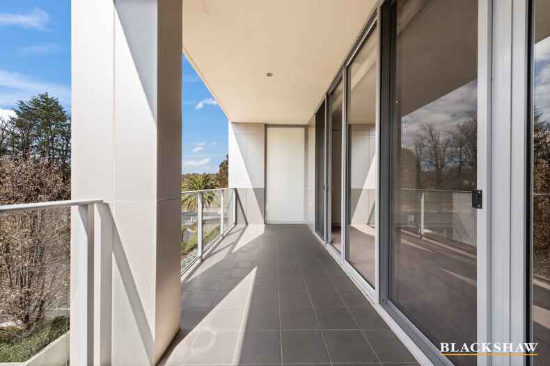 76/15 Coranderrk Street City