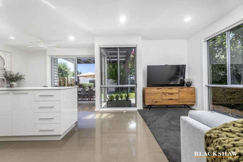 4 Ultimo Street Crace 4 Ultimo Street Crace