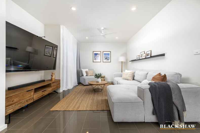 4 Ultimo Street Crace 4 Ultimo Street Crace