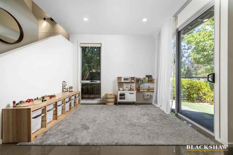 4 Ultimo Street Crace 4 Ultimo Street Crace