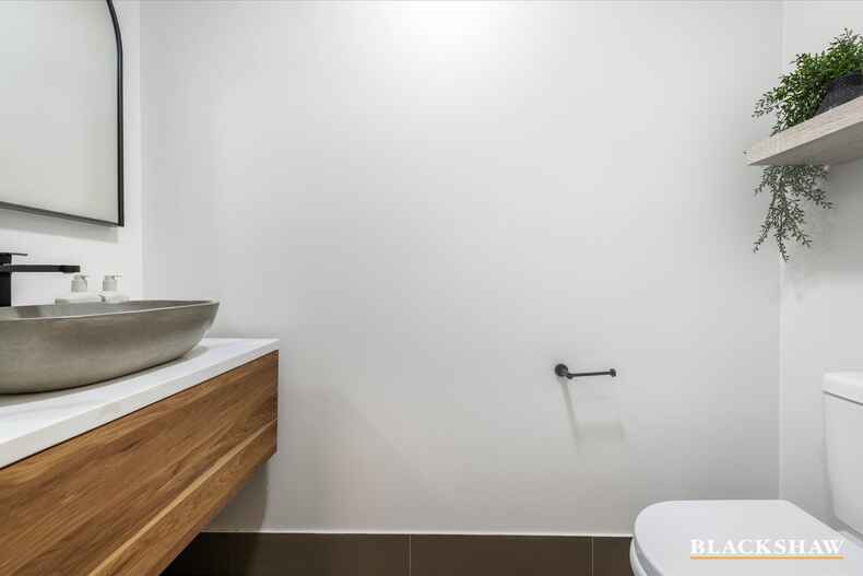 4 Ultimo Street Crace 4 Ultimo Street Crace