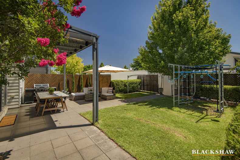 4 Ultimo Street Crace 4 Ultimo Street Crace