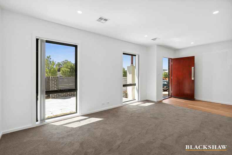 5 Pinkas Street Strathnairn 5 Pinkas Street Strathnairn