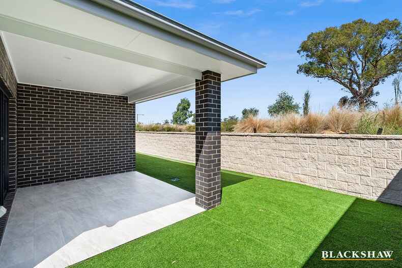 5 Pinkas Street Strathnairn 5 Pinkas Street Strathnairn