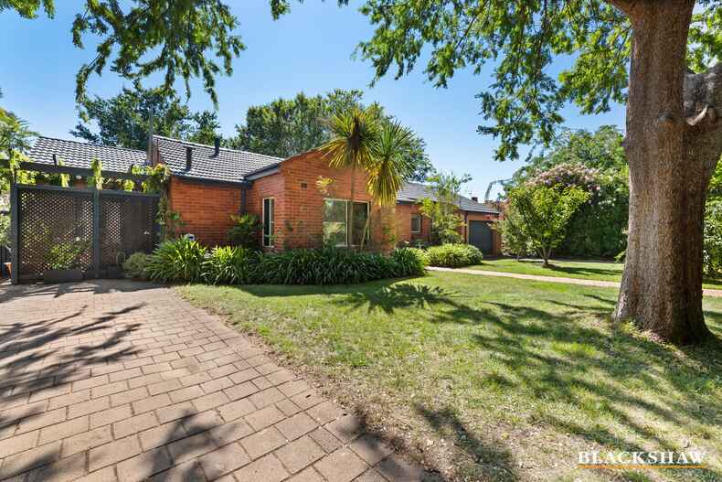 93 Captain Cook Crescent Narrabundah 93 Captain Cook Crescent Narrabundah