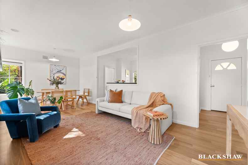 93 Captain Cook Crescent Narrabundah 93 Captain Cook Crescent Narrabundah