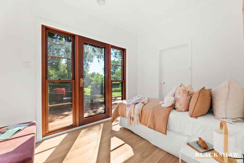 93 Captain Cook Crescent Narrabundah 93 Captain Cook Crescent Narrabundah