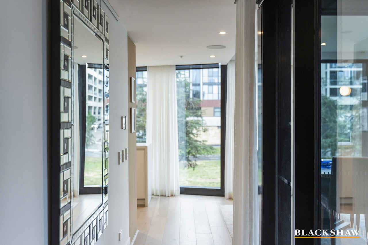 233/81 Cooyong Street Reid
