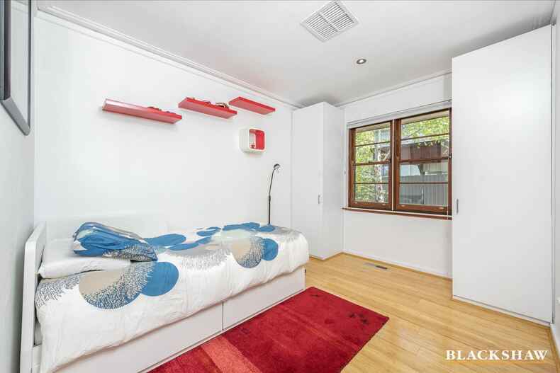 17 Macartney Crescent Deakin 17 Macartney Crescent Deakin