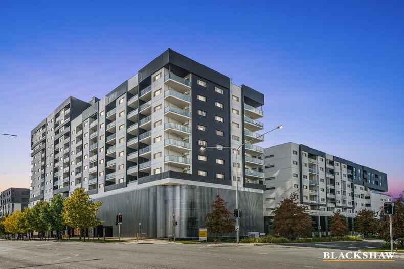 84/35 Oakden Street Greenway