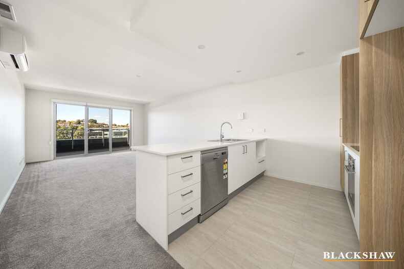 84/35 Oakden Street Greenway