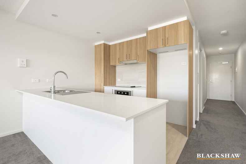 84/35 Oakden Street Greenway