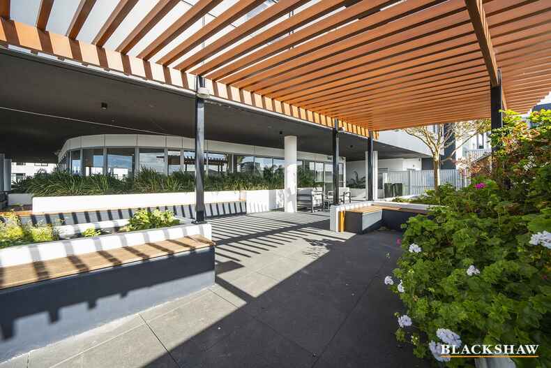 84/35 Oakden Street Greenway