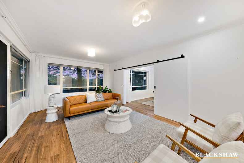 72 Arthur Circle Forrest