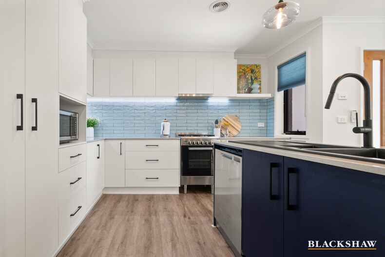 328 Antill Street Hackett 328 Antill Street Hackett