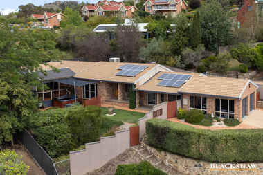 3 Mackrell Place Calwell