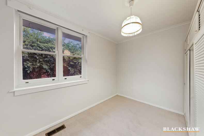 5 Drummond Row Yarralumla