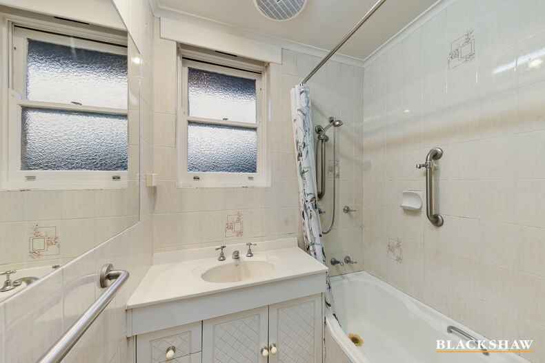 5 Drummond Row Yarralumla