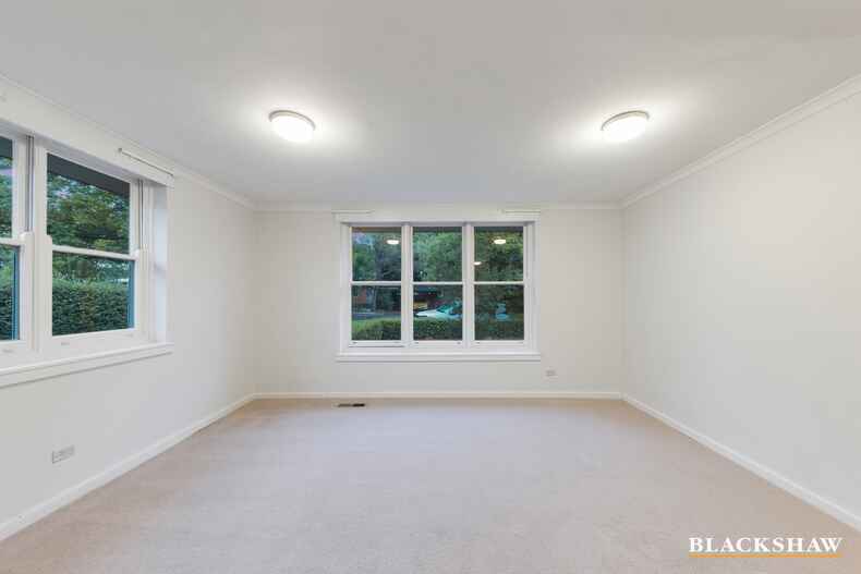 5 Drummond Row Yarralumla