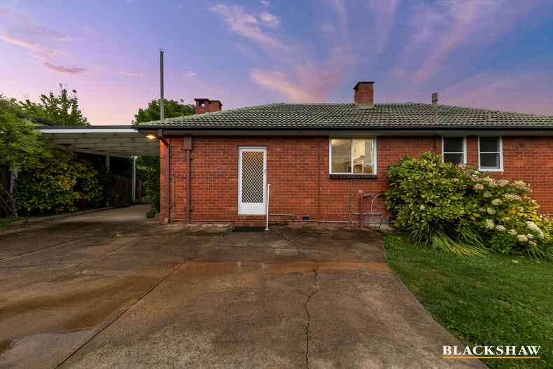 5 Drummond Row Yarralumla