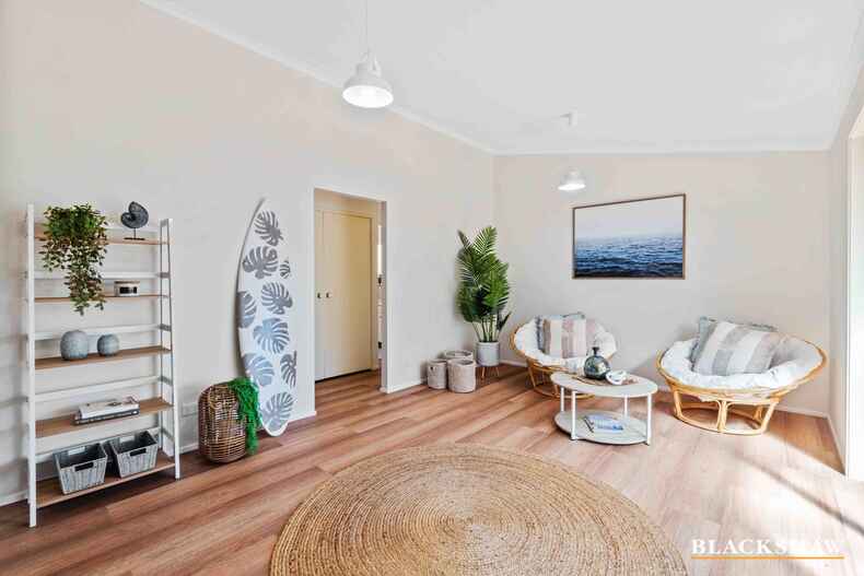 18 Wills Crescent Denhams Beach