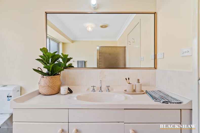 18 Wills Crescent Denhams Beach