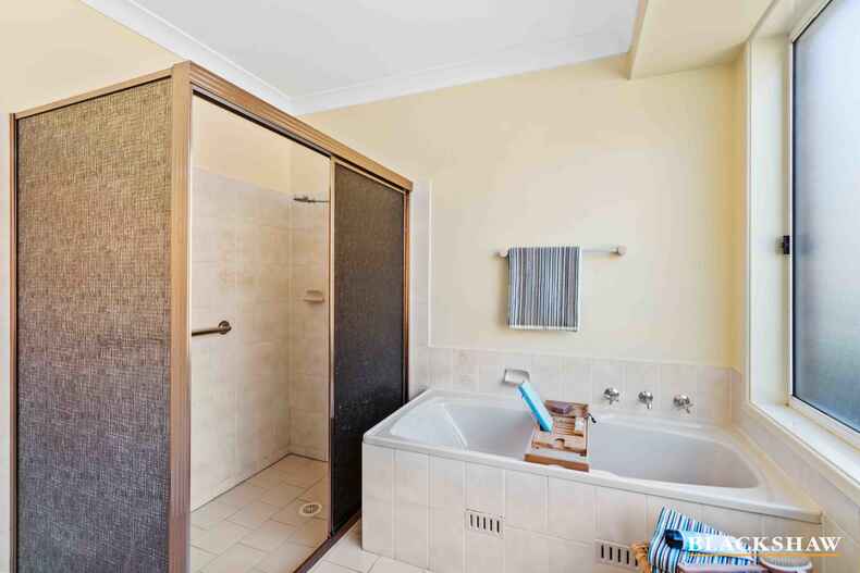 18 Wills Crescent Denhams Beach