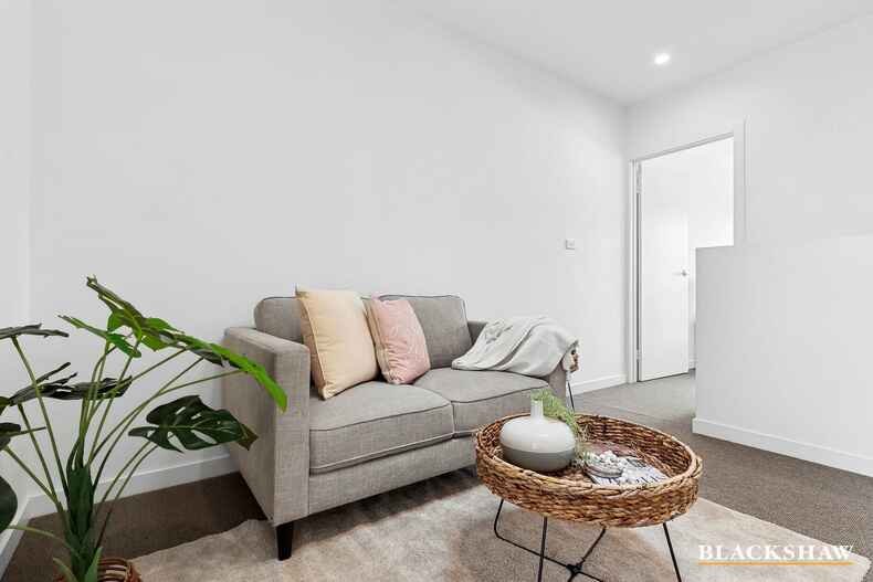 69/128 John Gorton Drive Coombs