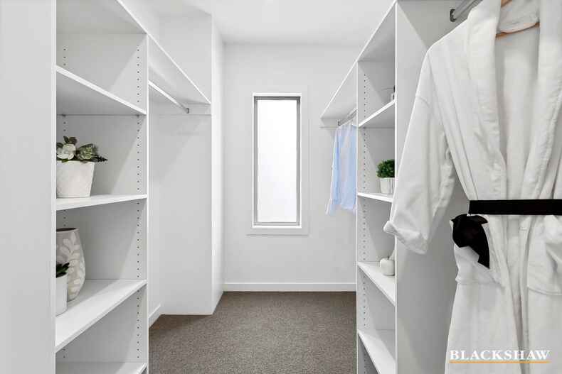 69/128 John Gorton Drive Coombs