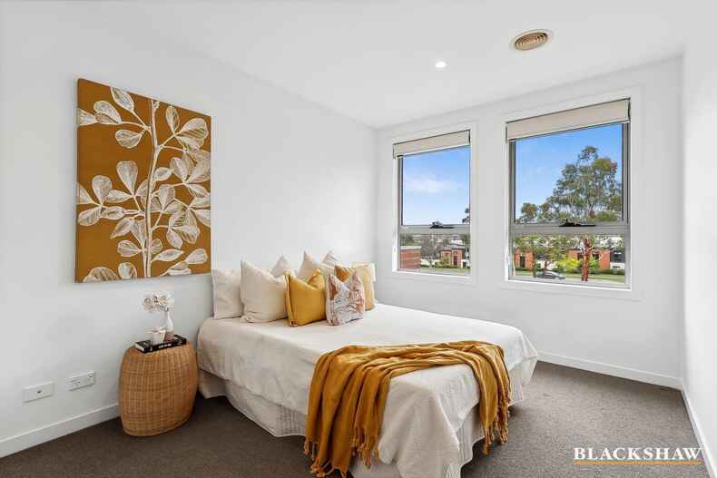 69/128 John Gorton Drive Coombs