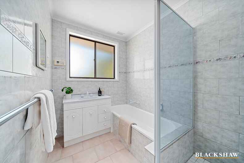 15 O'Rourke Street Weetangera 15 O'Rourke Street Weetangera