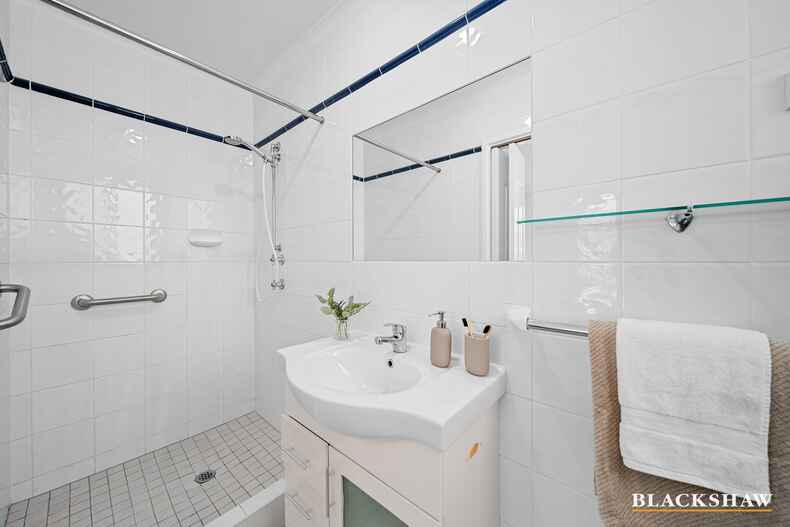 15 O'Rourke Street Weetangera 15 O'Rourke Street Weetangera