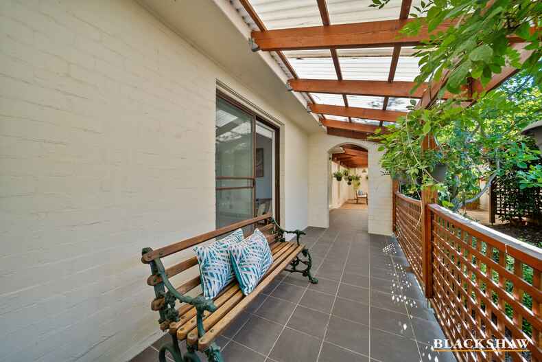 15 O'Rourke Street Weetangera 15 O'Rourke Street Weetangera