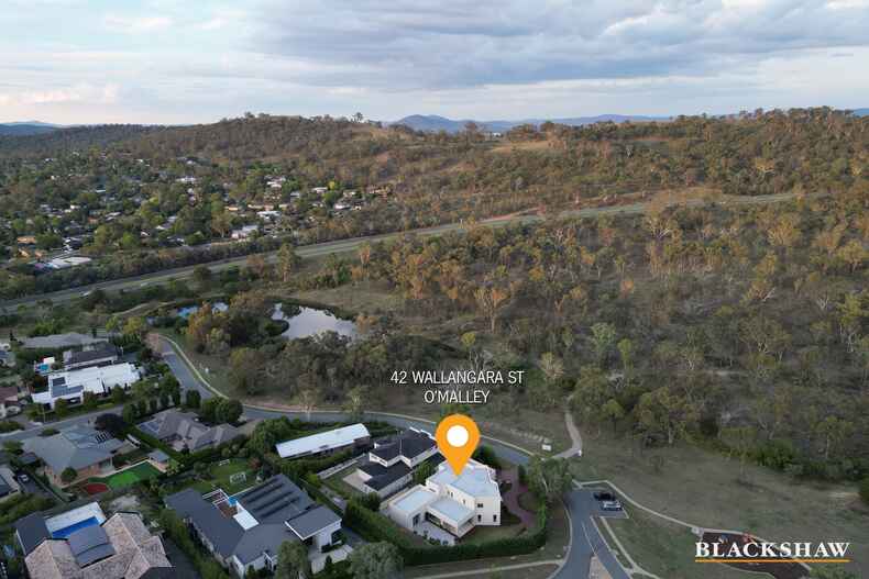 42 Wallangara Street O'Malley 42 Wallangara Street O'Malley