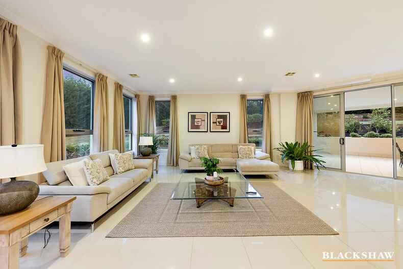 42 Wallangara Street O'Malley 42 Wallangara Street O'Malley