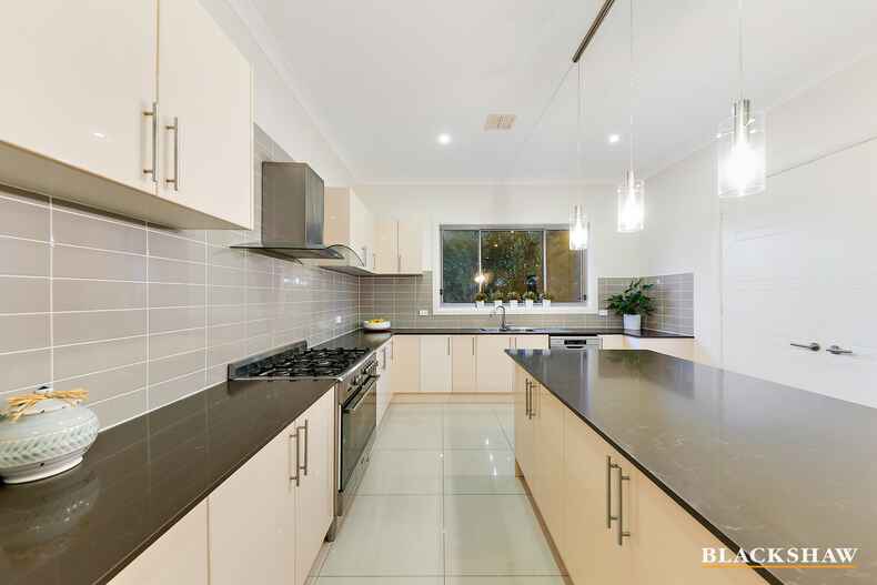 42 Wallangara Street O'Malley 42 Wallangara Street O'Malley