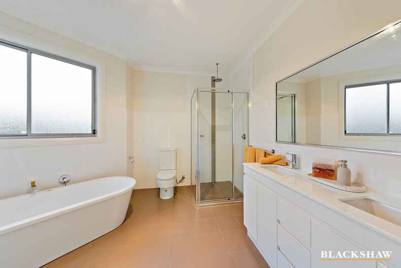 42 Wallangara Street O'Malley 42 Wallangara Street O'Malley