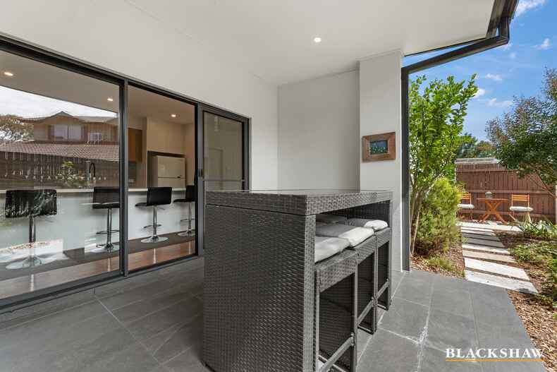 1/11 Aurora Close Mawson