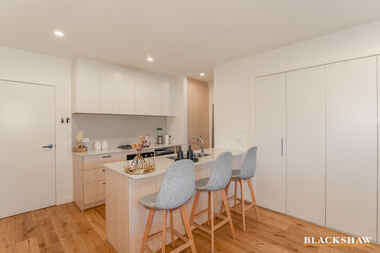 35/60  Kingsland Parade Casey