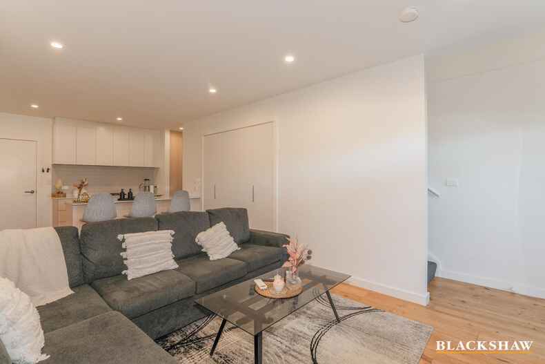 35/60 Kingsland Parade Casey 35/60 Kingsland Parade Casey