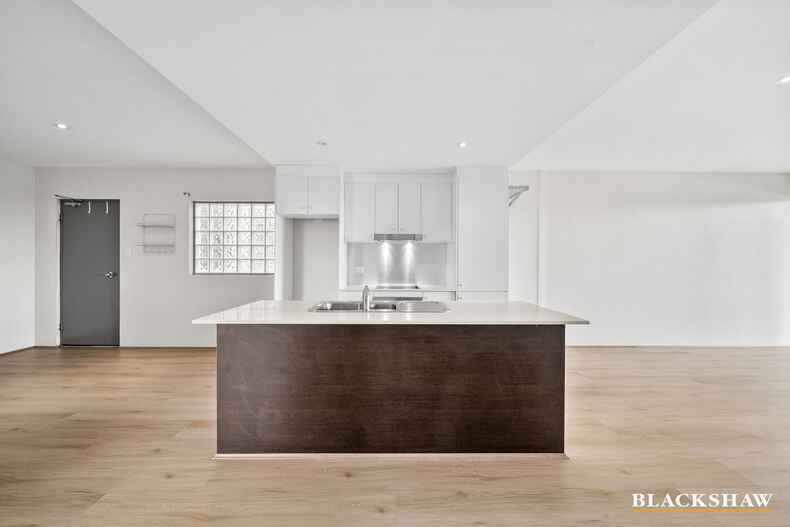 24A/17 Uriarra Road Queanbeyan