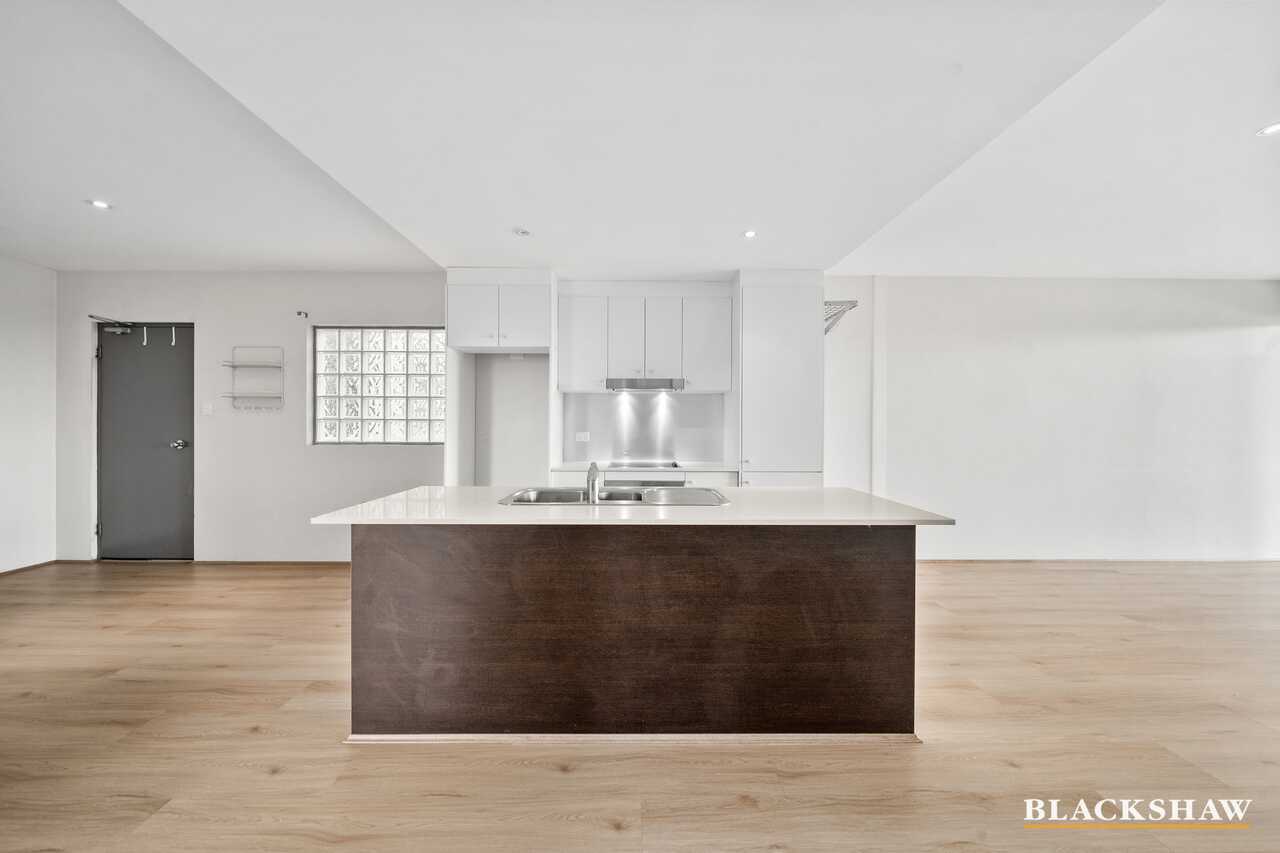 24A/17 Uriarra Road Queanbeyan