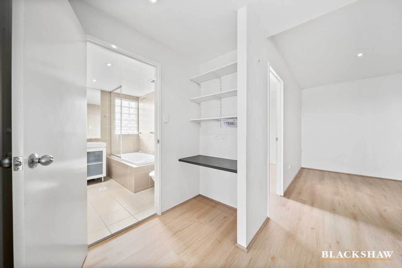 24A/17 Uriarra Road Queanbeyan